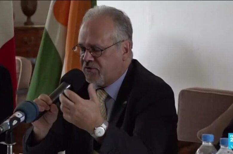   Niger :  La France ferme son ambassade