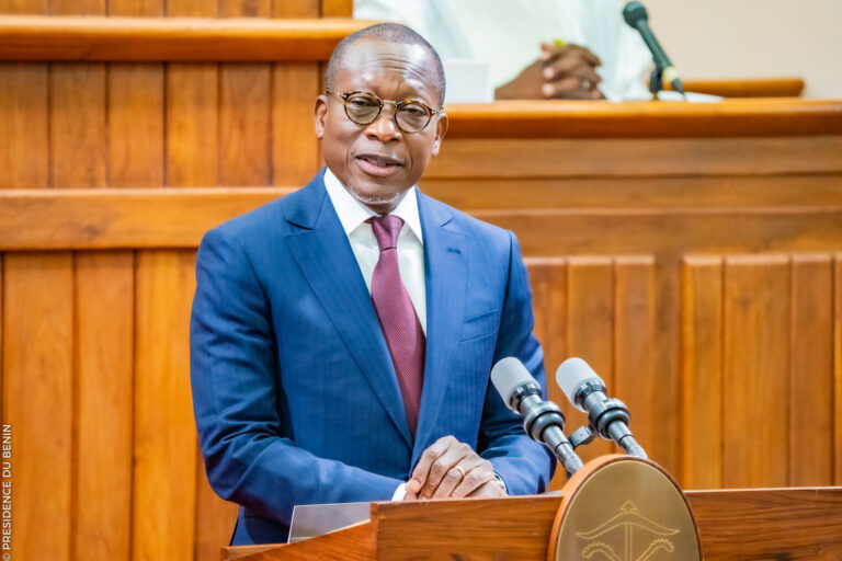  Discours sur l’état de la Nation : Les pics de Talon à Yayi
