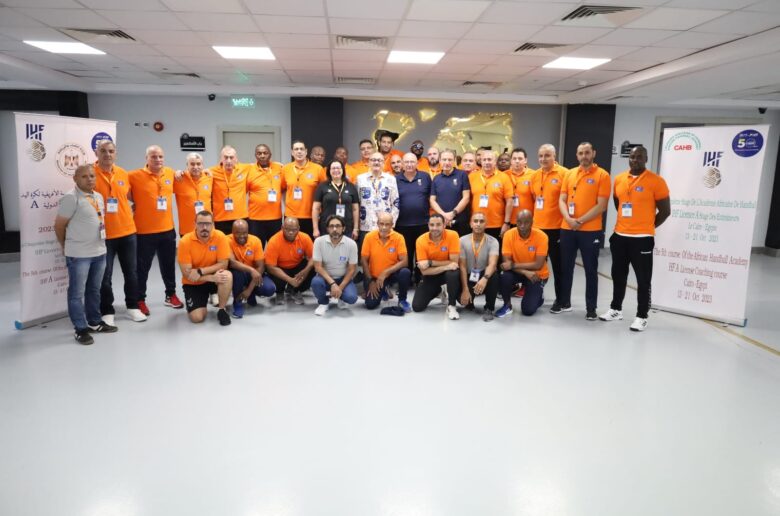  Handball du Bénin : Aimé Sèbio décroche la licence A IHF et Léonce Linta   la licence B IHF