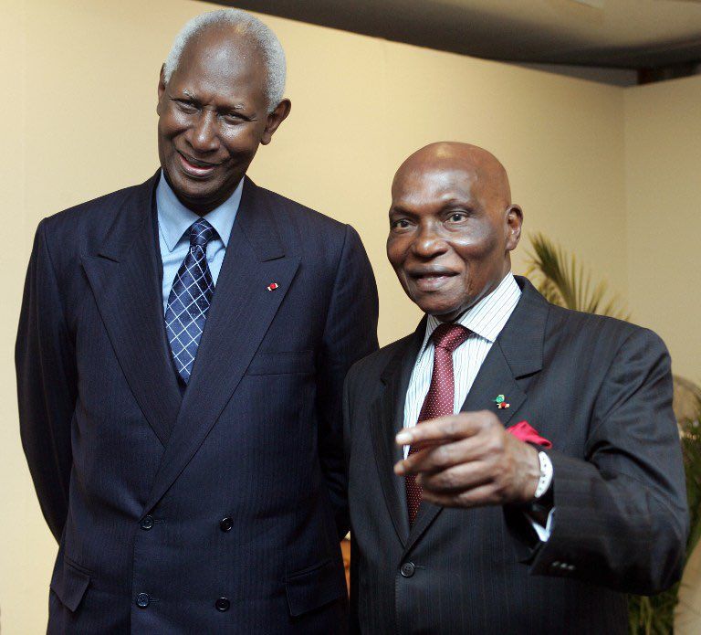  Tension au Sénégal : Abdou Diouf et Abdoulaye Wade appellent les jeunes à arrêter les violences