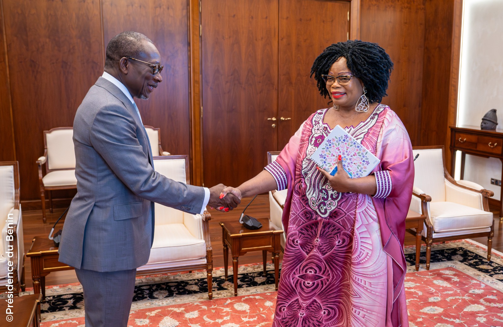 Palais de la Marina : Talon échange avec Moele-Bénin et RN