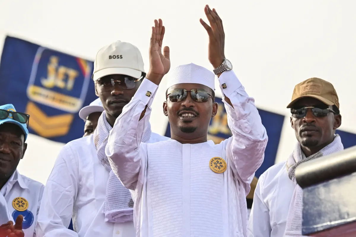 Tchad : Mahamat Idriss Deby en tête du scrutin présidentiel, son premier ministre battu en brèche