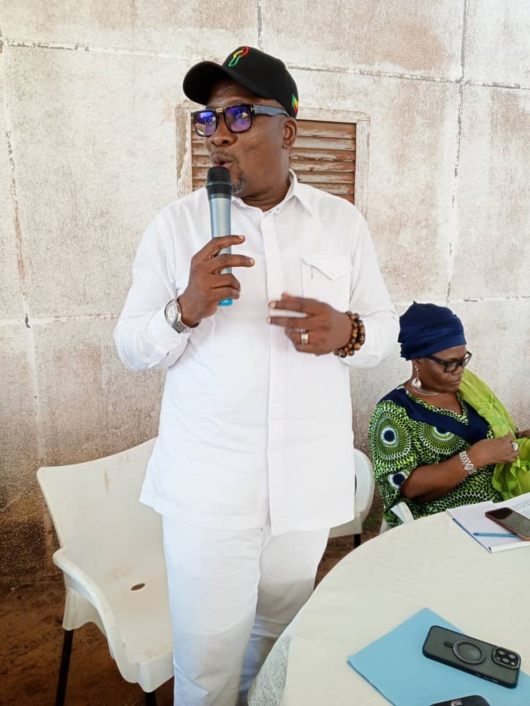 Rencontre avec les SE du 2è arrondissement de Porto Novo : Is-Dine Bouraïma entre gratitude au Chef de l’Etat et mobilisation des jeunes pour 2026