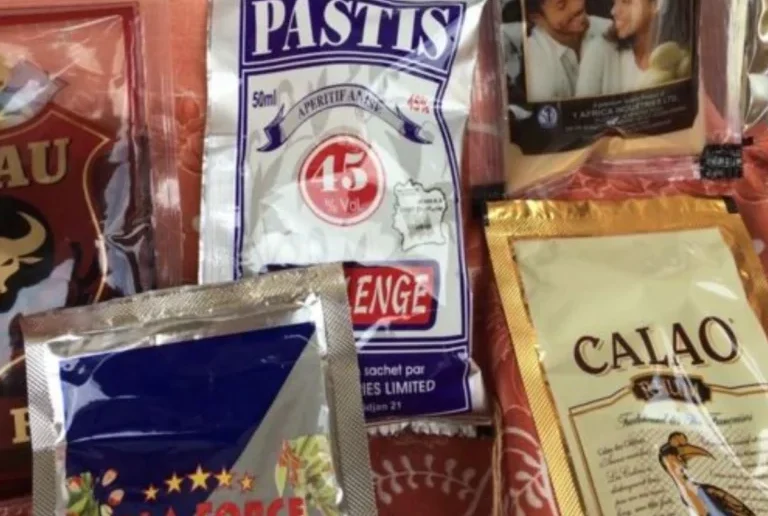 Boissons alcoolisées en sachet plastique : Le gouvernement interdit la production, l’importation et la distribution au Bénin  