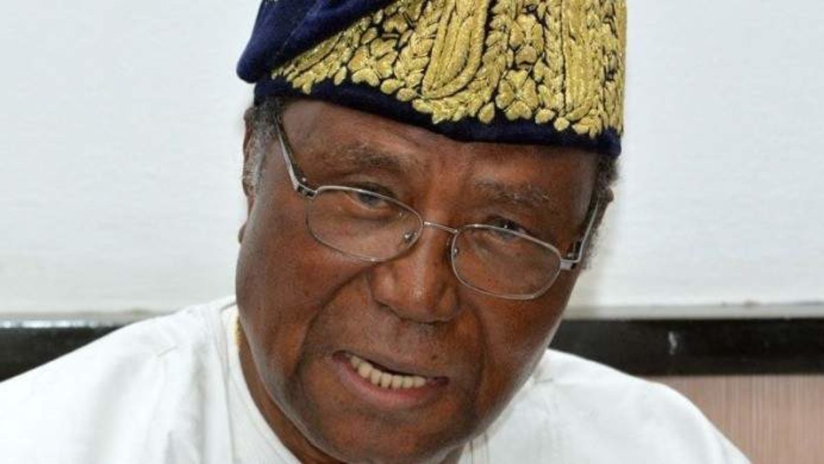 Embargo sur le pétrole nigérien : le Bénin s’est mis « une balle dans le pied », selon Nicéphore Soglo