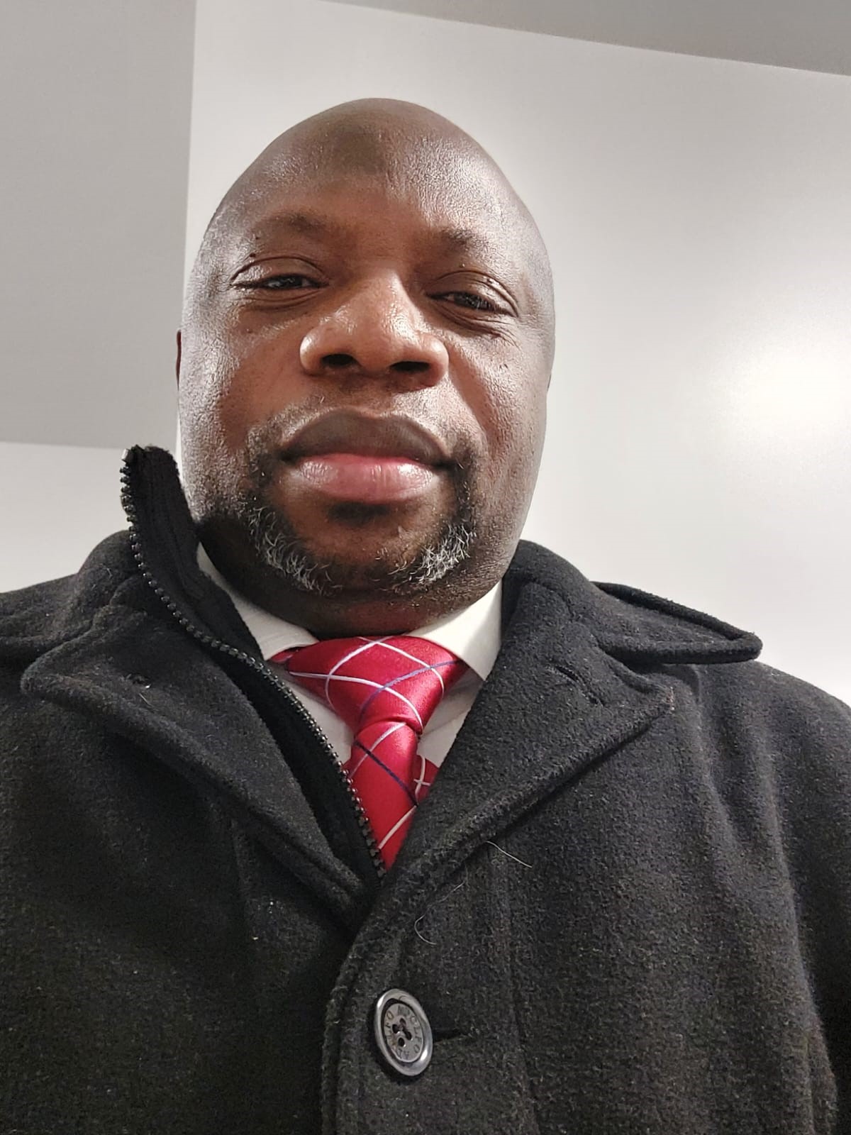 Analyse de Sosthène Adéossi sur la tragédie d’immigrés africains en Tunisie : « Je trouve irresponsable et hypocrite la réaction du Gouvernement de Talon »