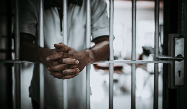Bénin : un couple escroque plus de 200 personnes au nom de la fondation Claudine Talon