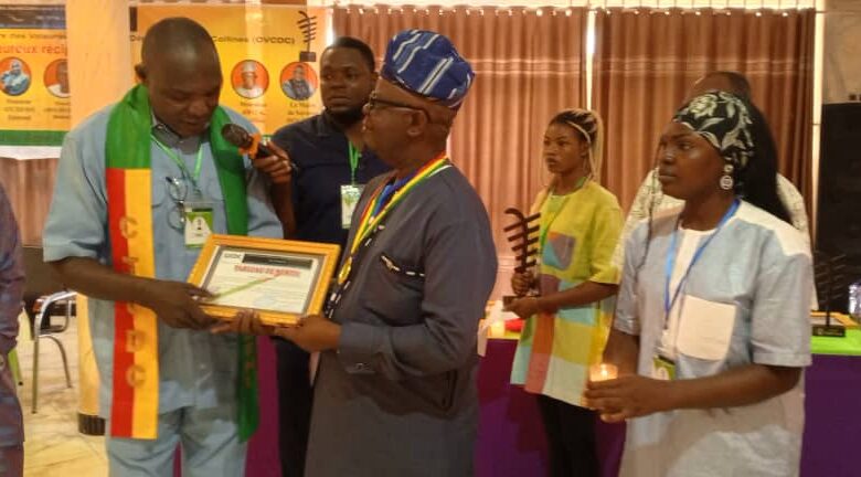 Pour leurs investissements pour le développement des Collines : Salifou AWO et ATCHOU Didier distingués
