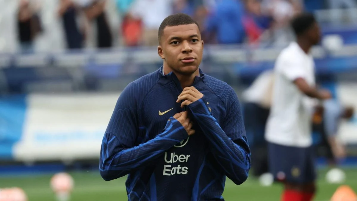 Équipe de France : Voici les 6 langues parlées par Mbappé