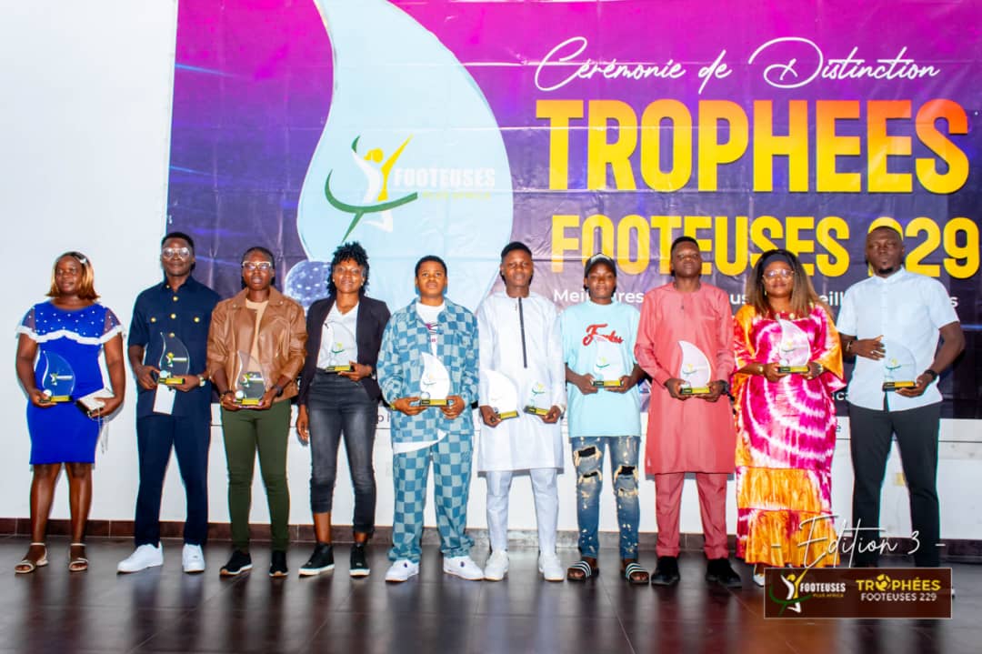 Trophées Footeuse 229 : Romance Vinankpon et les siens ont célébré les meilleures du football féminin