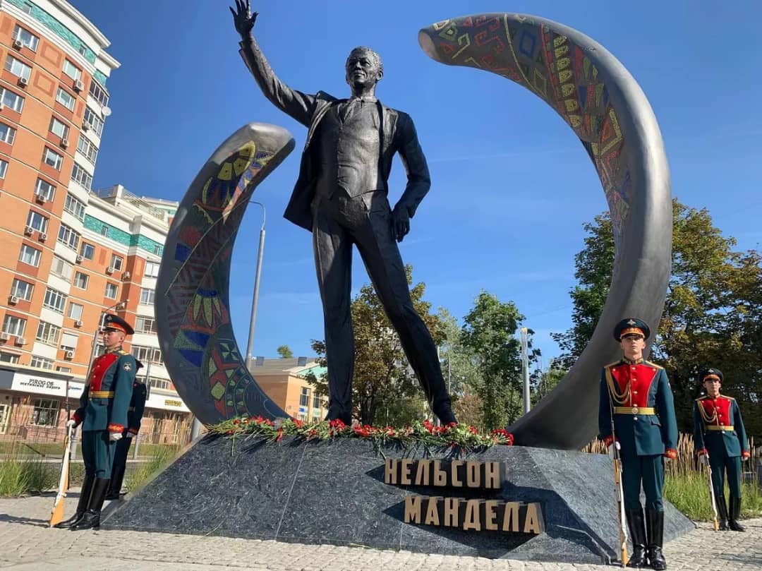 Russie : Un monument de Nelson Mandela inauguré à Moscou