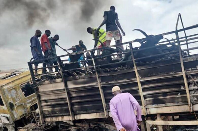 Nigeria : au moins 59 morts après l'explosion d'un camion-citerne dans l'État du Niger