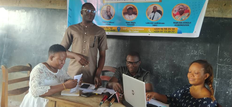 Ecole de démocratie de l’Igd : Isaac Togodo et 4 de ses camarades sensibilisent sur le militantisme politique