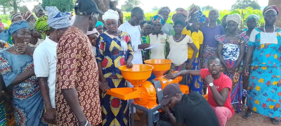 Don d'une décortiqueuse de riz : Après Cobli, Moïse Kérékou au secours des femmes de Boukoumbé