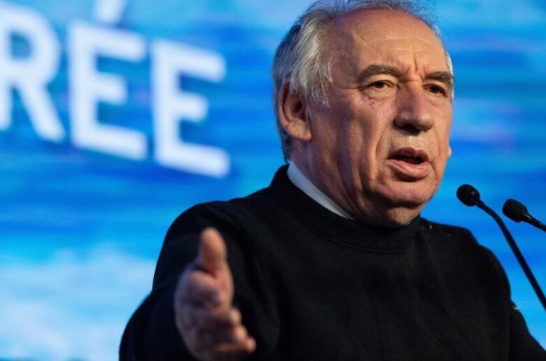 France : Emmanuel Macron nomme le centriste François Bayrou comme Premier ministre