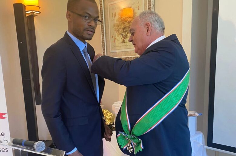 France : Léonce Houngbadji reçoit la Médaille d’Or du Mérite Philanthropique à Lille