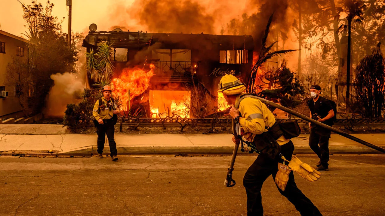 L'Eaton Fire à Los Angeles : Le bilan s’alourdit