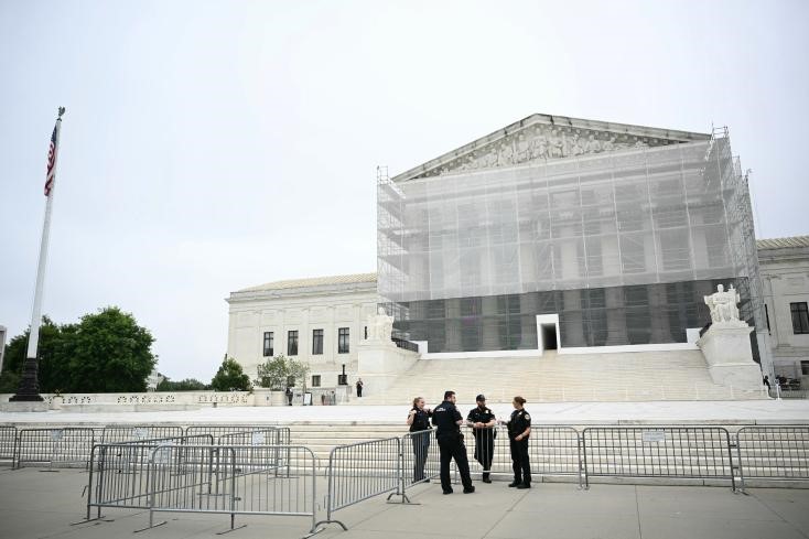 Justice : La Cour suprême américaine limite les pouvoirs des juges, Trump jubile