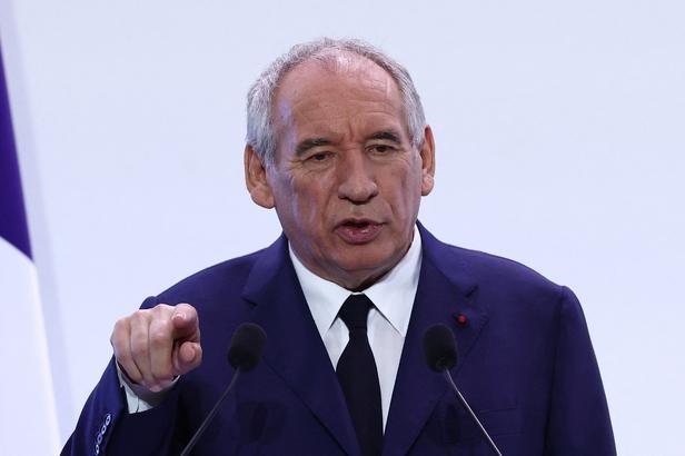 France : François Bayrou propose la suppression de deux jours fériés
