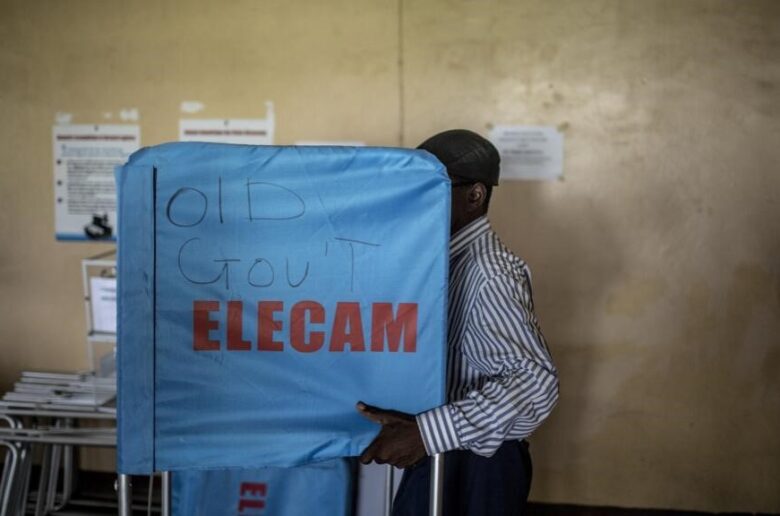 Présidentielle au Cameroun: 81 dossiers de candidature déposés