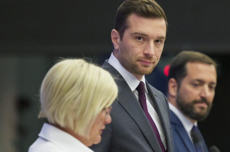 France : Le siège du parti de Marine Le Pen perquisitionné, réaction de  Jordan Bardella