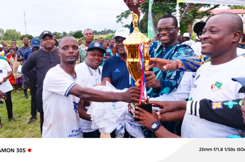 2ème édition du tournoi de football « Akpé Non Tchitcha : Mesmin Tadégla Djèdji valorise les enseignants