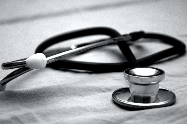 Bénin : Un plombier se fait passer pour un médecin et opère un patient