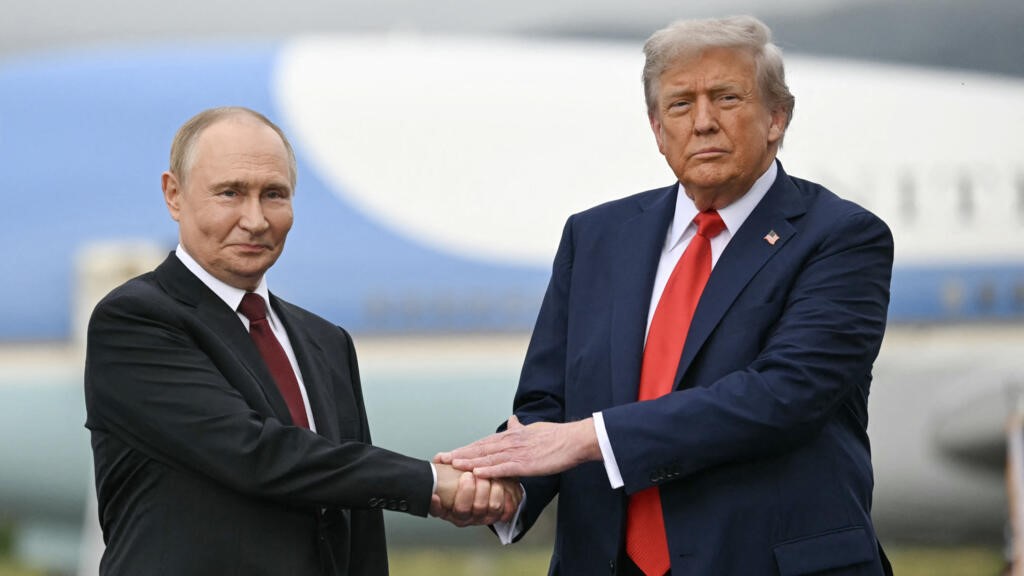 Sommet Alaska : Trump et Poutine négocient une paix "incertaine"