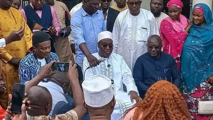 Présidentielle 2025 au Cameroun: L'opposition désigne Issa Tchiroma Bakary comme candidat