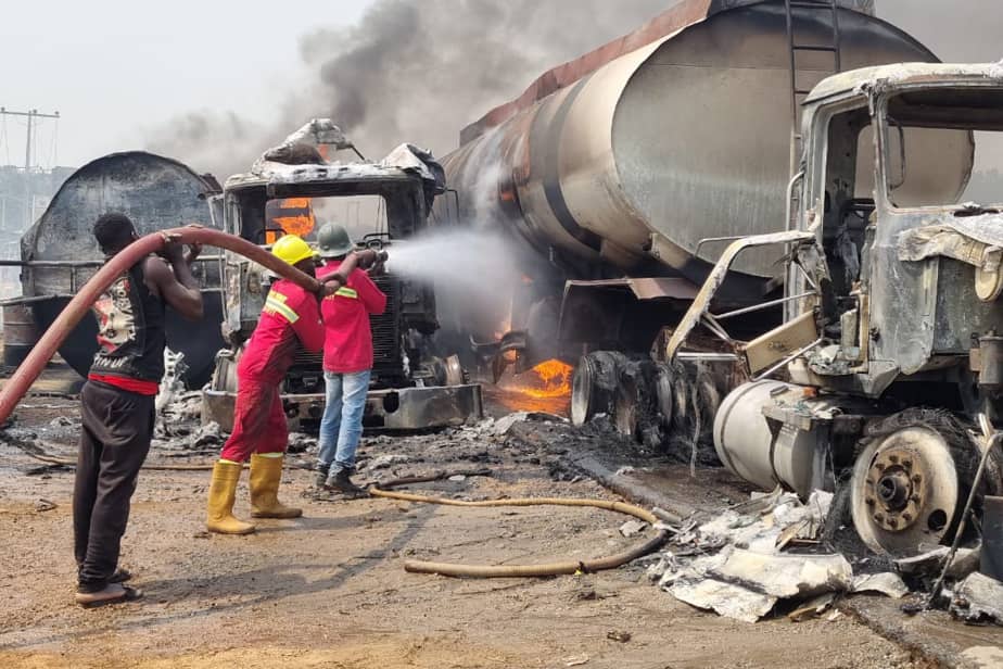 Tragédie au Nigéria : L' explosion d’un camion-citerne fait 31 morts
