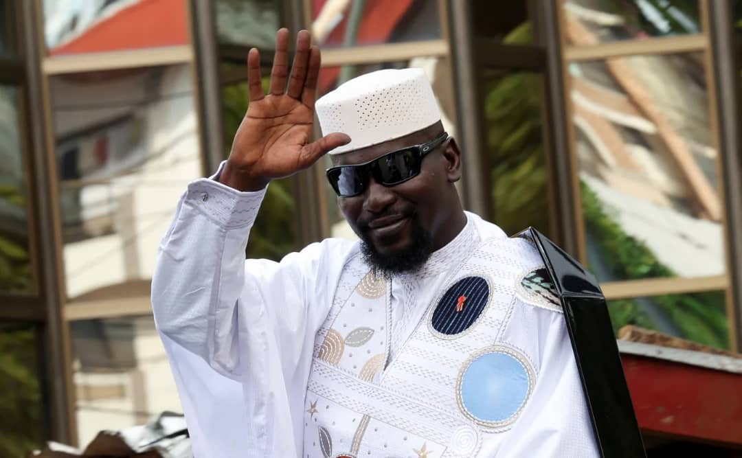 Guinée: Mamadi Doumbouya officialise sa candidature pour la présidentielle