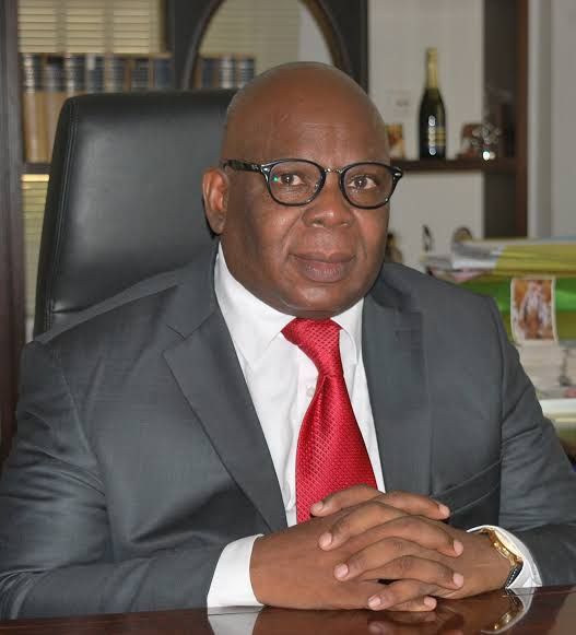 Bénin : le regard du professeur de droit Nicaise Medé sur l’instauration du Sénat