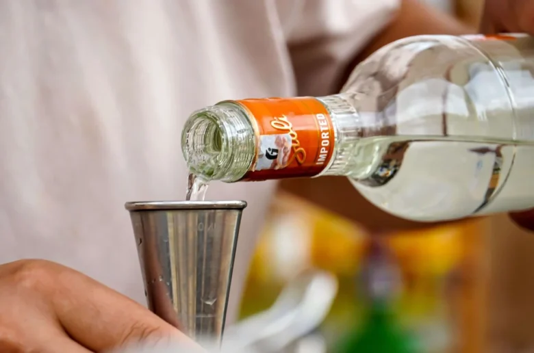 Consommation d'alcool frelaté à Matéri  : Sans emploi, la jeunesse sombre