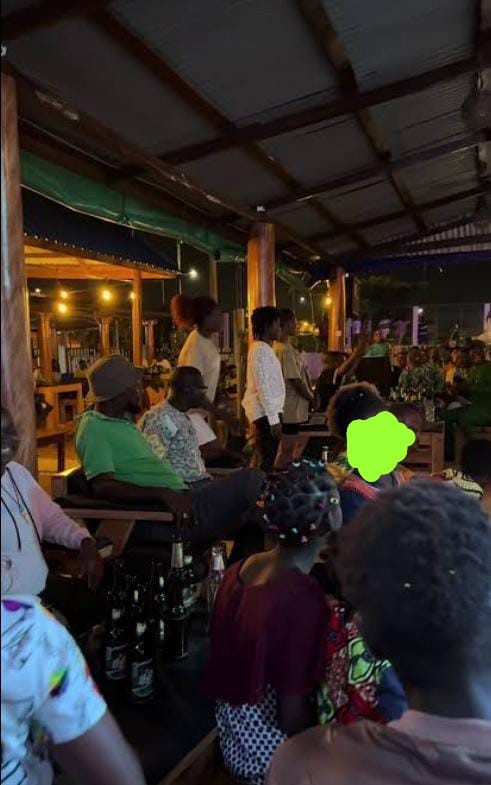Considéré comme "bétail sexuel": Le droit au respect du corps des serveuses bafoué