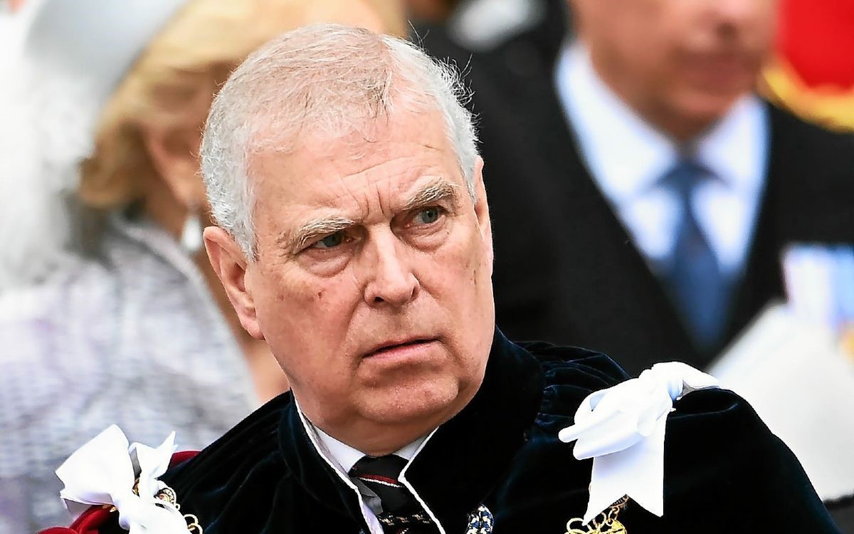 Grande Bretagne : Andrew Mountbatten-Windsor arrêté pour des soupçons de faute professionnelle