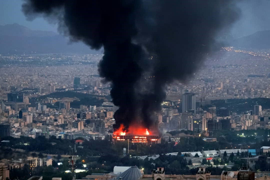 Crise au Moyen-Orient : États-Unis et Israël lancent une offensive militaire majeure contre l’Iran