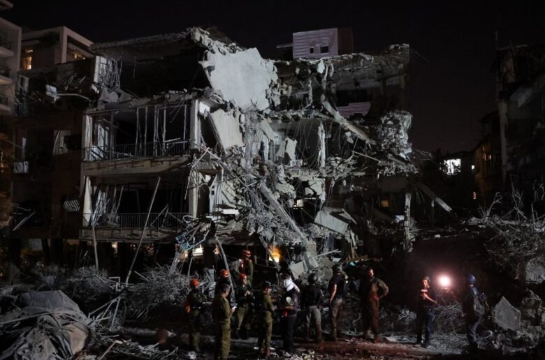 Après deux jours de frappes et de représailles : destructions militaires massives et lourd bilan humain en Iran