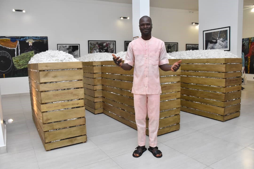 Exposition à la Galerie Encadrement Design de Cotonou : DAGBE ART présente EQUILIBRIUM WIND, Le vent d'équilibre» autour de l'or blanc du Bénin