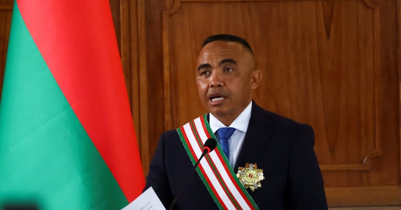 Madagascar  : Le président de transition dissout le gouvernement et limoge le Premier ministre