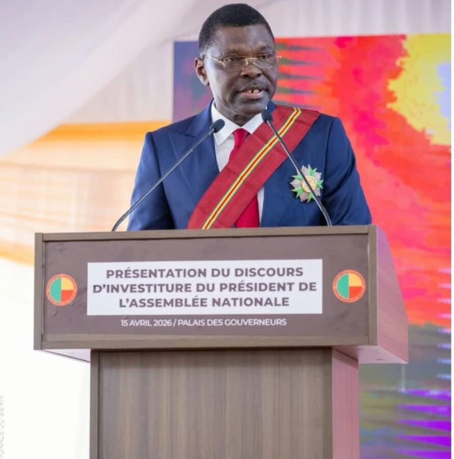 TRIBUNE  de Romain Kiki : Joseph Djogbénou : la fidélité au savoir, même au sommet de l’État