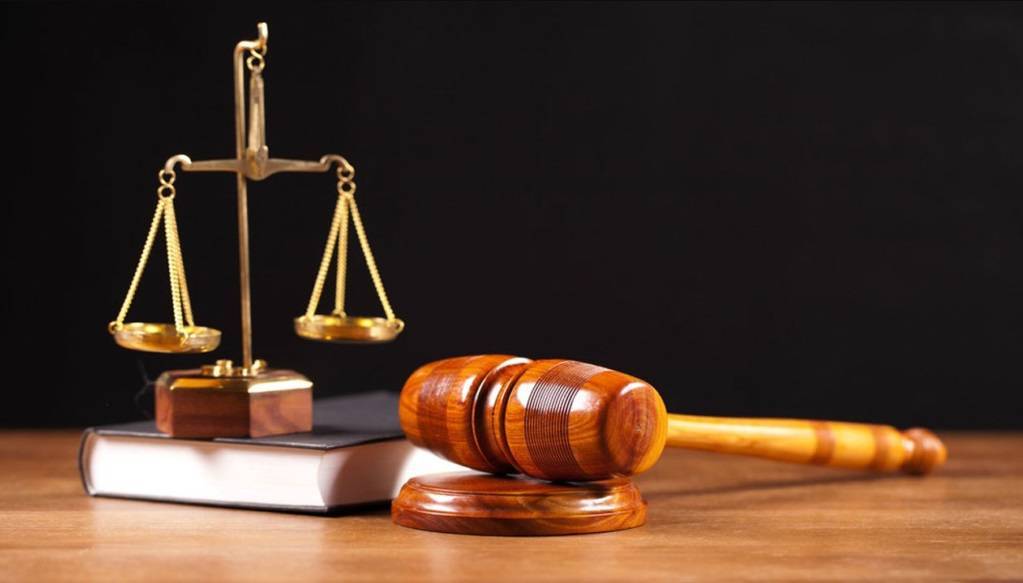 Justice : Une femme ayant volé 46 millions à son mari pour son ex devant les juges