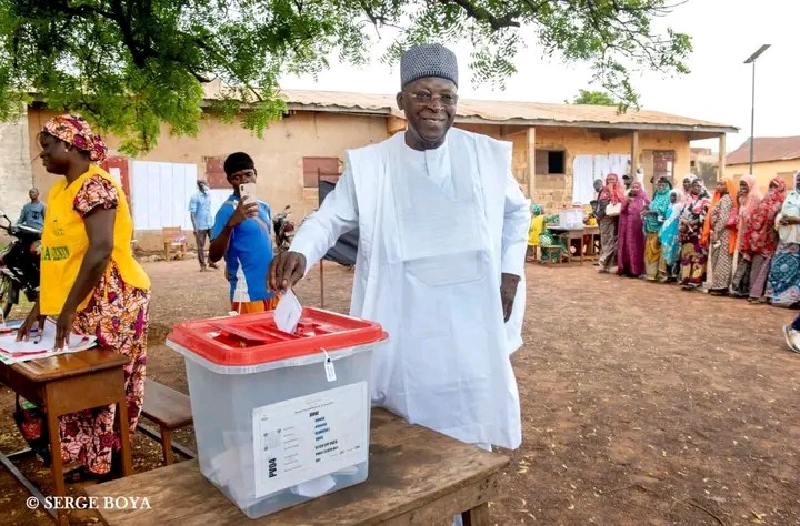 Élection présidentielle : Le ministre Bio Tchané a voté à Djougou