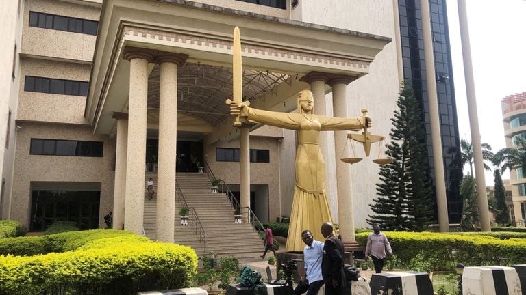 ‎Nigeria : 75 ans de prison pour l’ex-ministre de l’Énergie Saleh Mamman