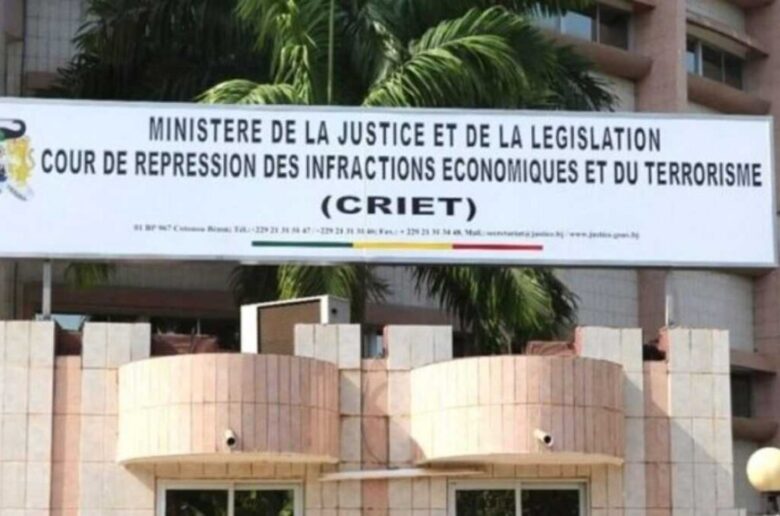 Bénin : La  CRIET condamne un policier à  5 ans de prison