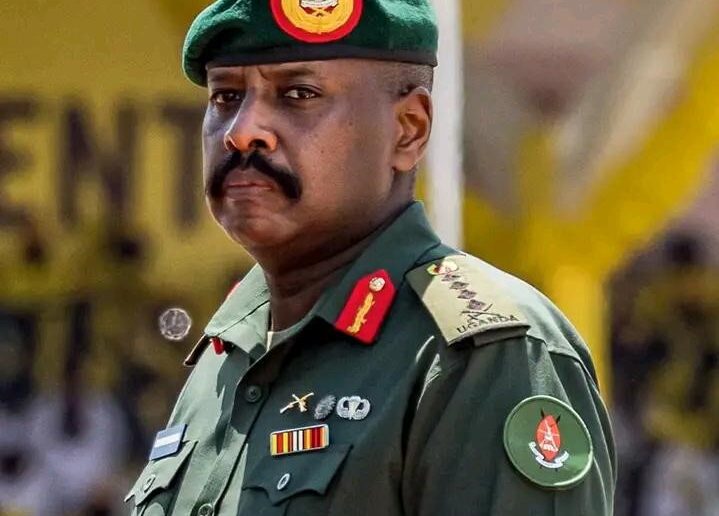 Ouganda : Le fils du président ferme deux grands médias