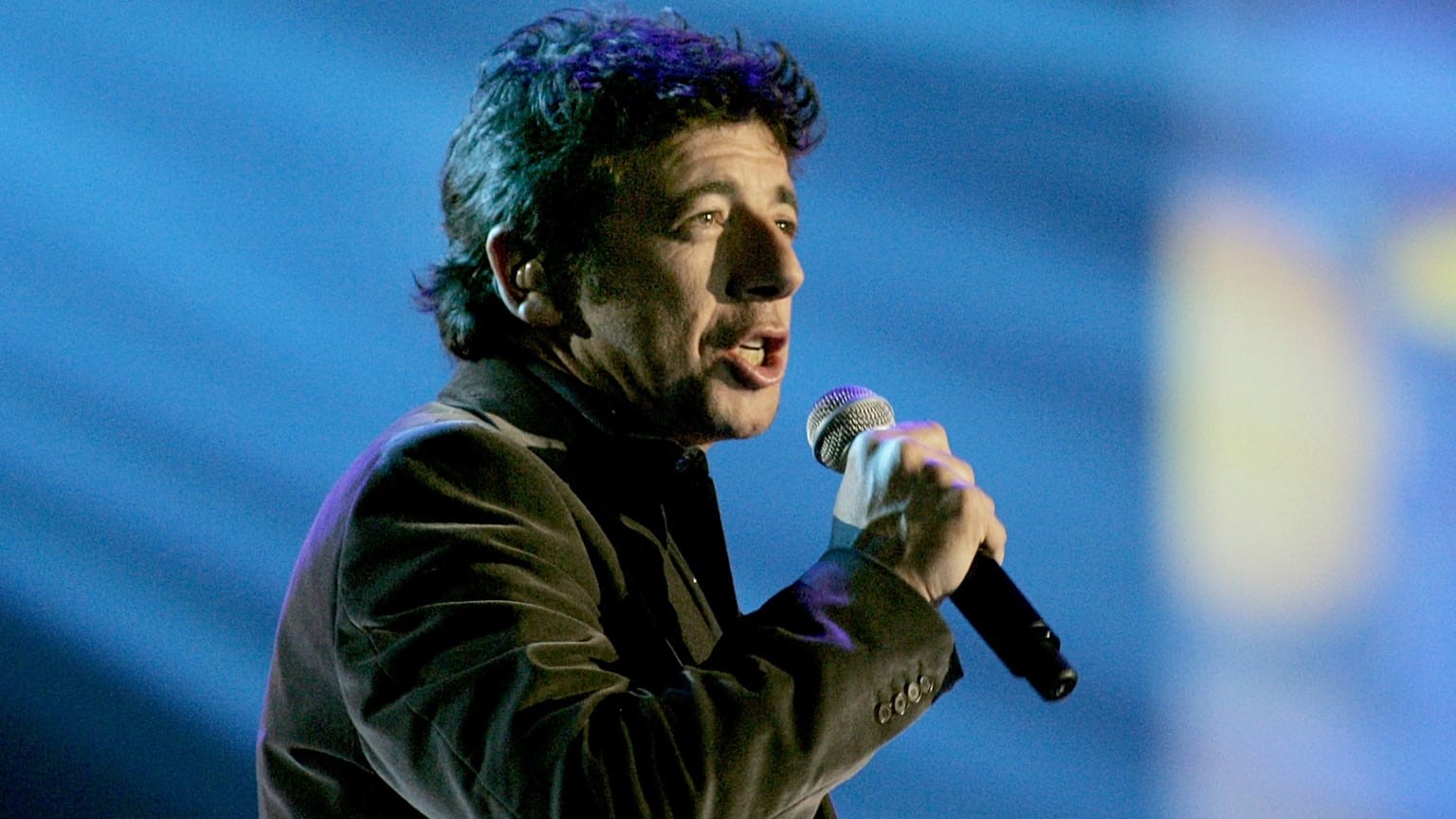 Accusé de violences sexuelles : Patrick Bruel placé en garde à vue