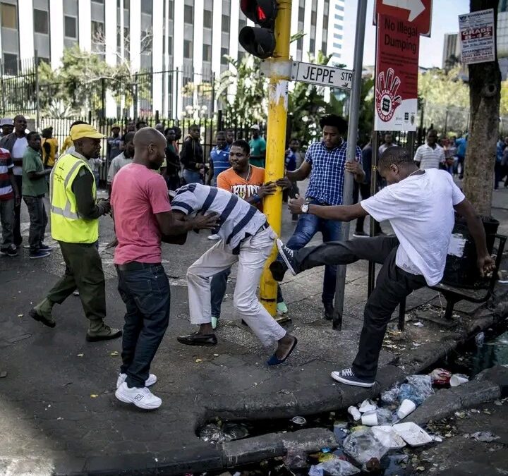 Afrique du Sud : Accra condamne le meurtre présumé d'un Ghanéen lors des manifestations anti-immigration