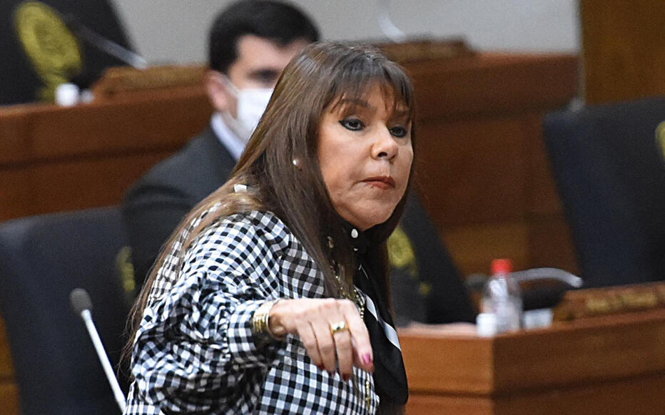 Polémique autour des propos visant Kylian Mbappé : Le Sénat paraguayen se désolidarise de Celeste Amarilla