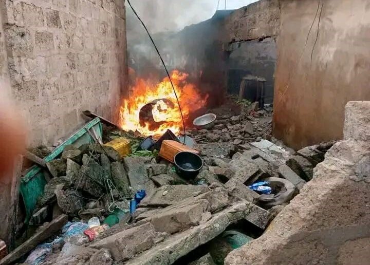 Bénin : un entrepôt d’essence frelatée ravagé par les flammes à Glazoué