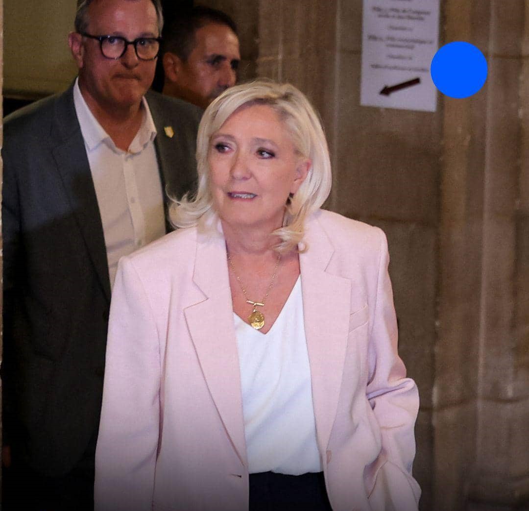 ‎France : condamnée en appel, Marine Le Pen confirme sa candidature à l'élection présidentielle